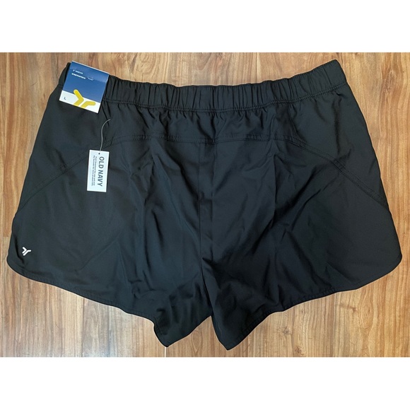 OLD NAVY 3” Inseam Stretchtech Shorts 🖤 - Picture 2 of 5